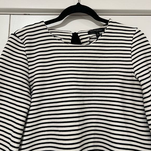 Banana Republic Women's Long Sleeve White Black Stripes Bow Size Small - Picture 3 of 9